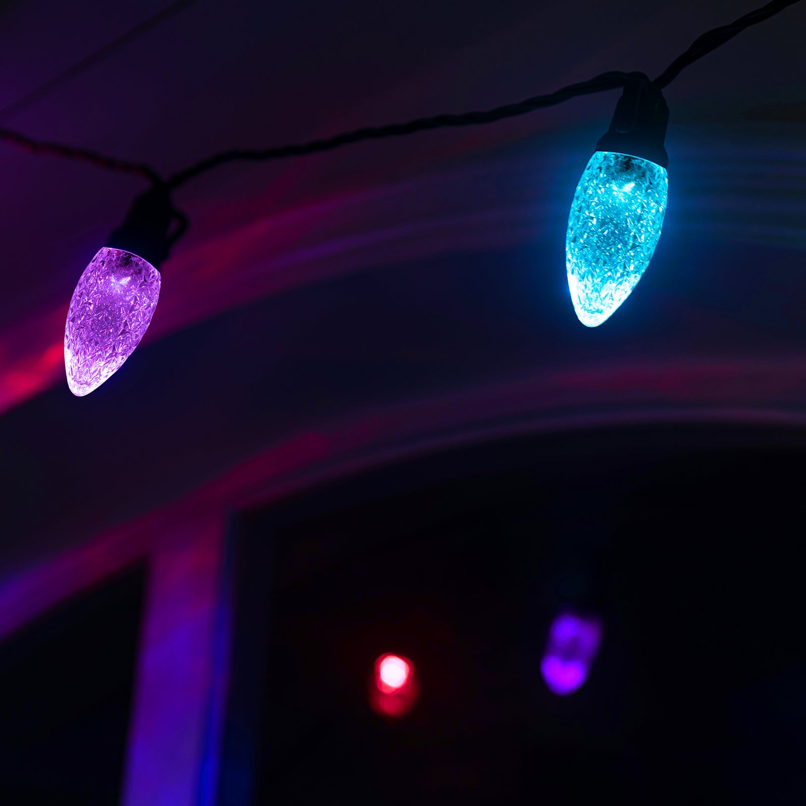 Novolink WiFi Controlled Outdoor RGB ColorChanging String Light, w/12 shopNovolink